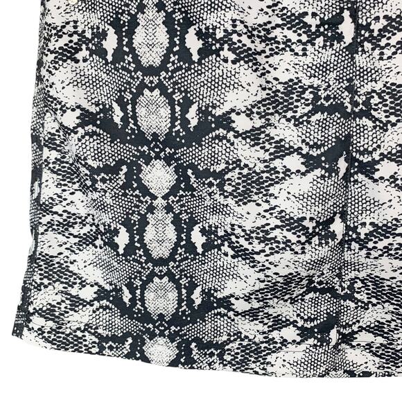 NVO Skort Built In Shorts Grey White Snakeskin Stretch Active Women's 4 - Picture 3 of 7